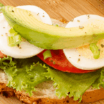 Pilihan Camilan Sehat yang Mudah Dibawa dan Nikmati Dimana Saja